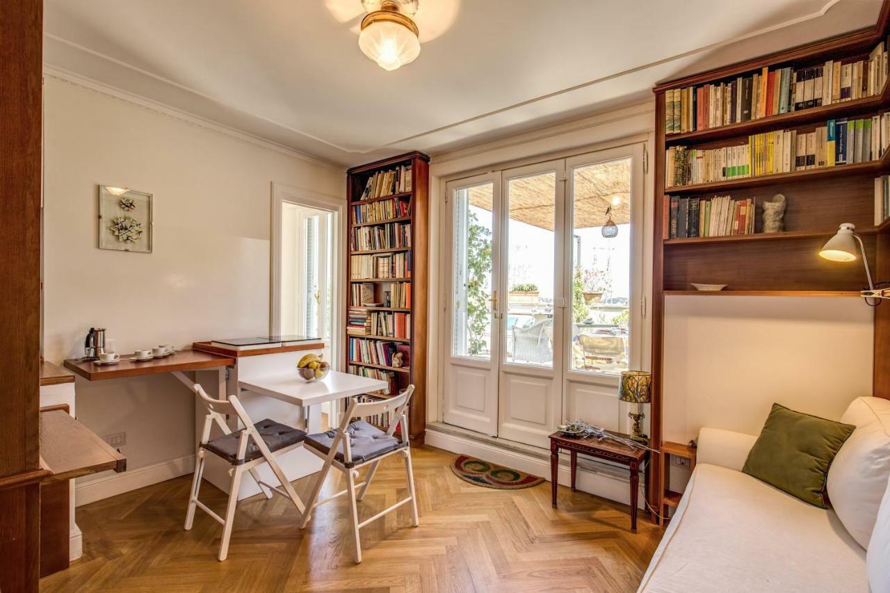 Attic With Terrace Overlooking St Peter'S Basilica Daire Roma Dış mekan fotoğraf